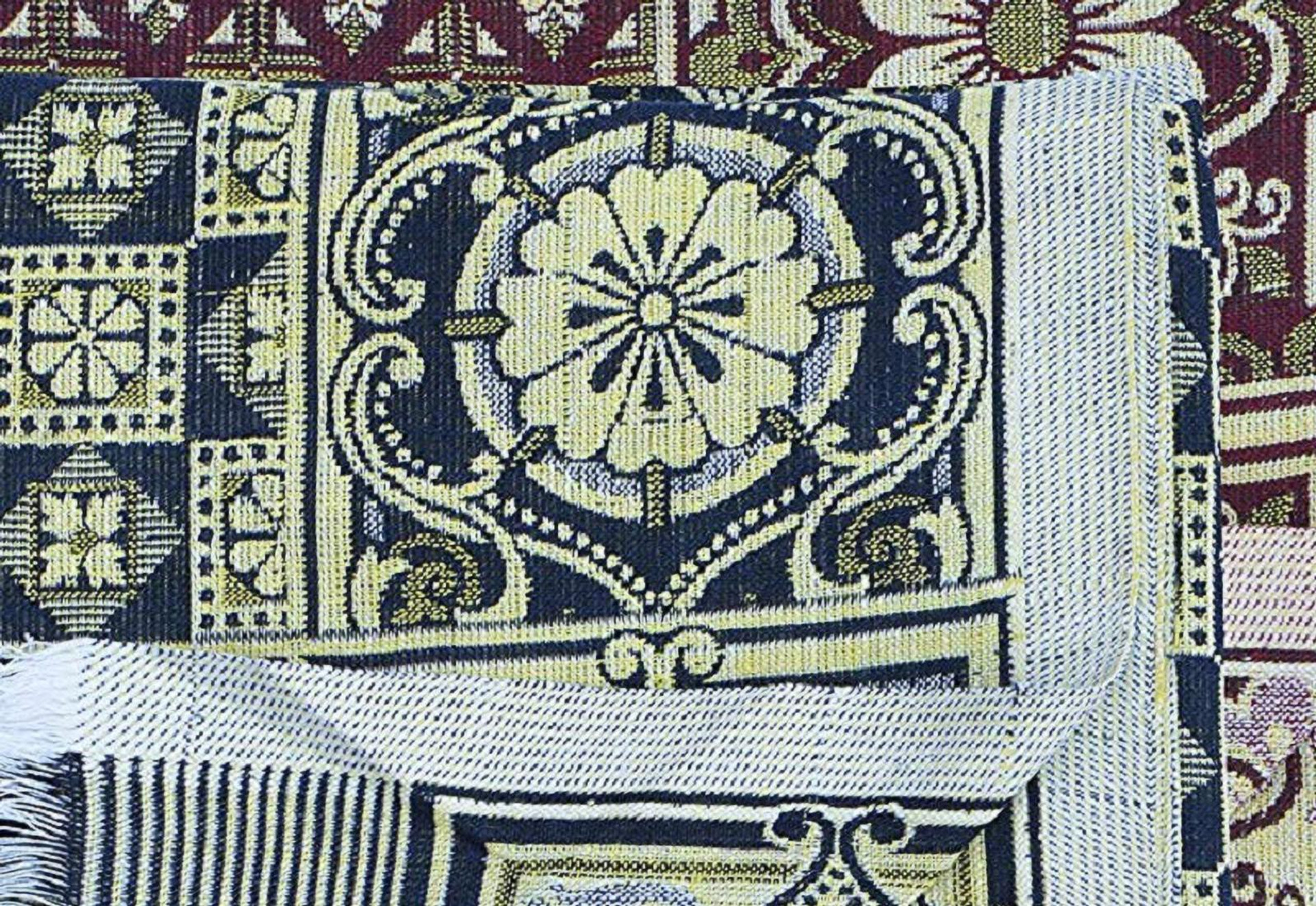 Monika Cotton Chaddar Solapur - Combo of 4 - Multicolor - Image 2